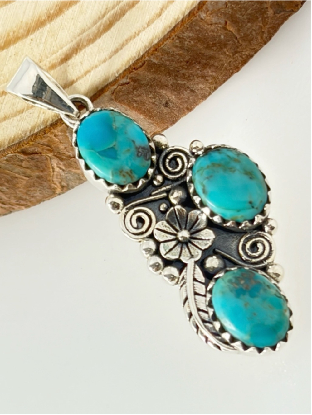 Sterling Silver 925 Genuine Kingman Mohave Turquoise Pendant Handmade New